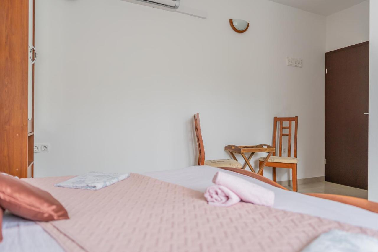 Guesthouse Kamarin Pomena Ngoại thất bức ảnh